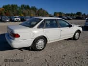 ✅ 1995 Ford Taurus GL • VIN: 1FALP52U6SG103526 • Lot: 77614004. Wystawiony na Copart z przebiegiem 58 551 mil. Bezpłatny archiwum sprzedaży aukcyjnych z USA i szczegółowy raport historii pojazdu na DreamBid. Zdjęcie 3.
