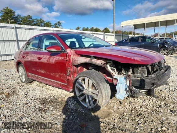 ✅ 2017 Volkswagen Passat SEL Premium • VIN: 1VWCT7A33HC085509 • Lot: 90846355. Wystawiony na Copart z przebiegiem 151 744 mil. Bezpłatny archiwum sprzedaży aukcyjnych z USA i szczegółowy raport historii pojazdu na DreamBid. Zdjęcie 4.