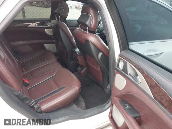 ✅ 2018 Lincoln MKZ • VIN: 3LN6L5HC4JR609425 • Lot: 41779774. Listed on IAAI with 117,243 mi. Free auction sales archive from the USA and detailed vehicle history report at DreamBid. Image 8.