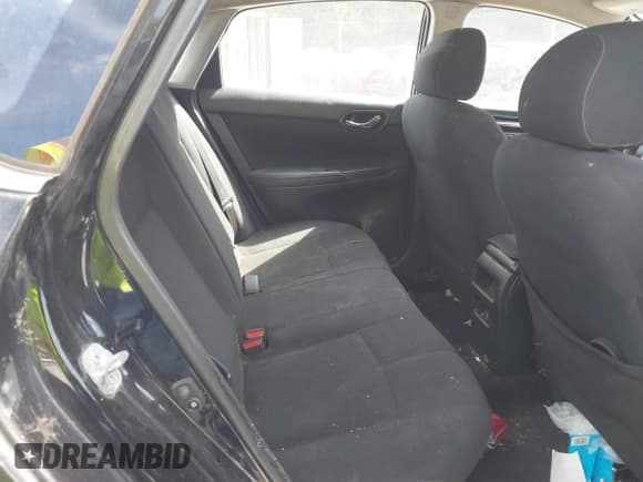 ✅ 2017 Nissan Sentra S • VIN: 3N1AB7AP4HY215775 • Lot: 43257639. Wystawiony na IAAI z przebiegiem 150 390 mil. Bezpłatny archiwum sprzedaży aukcyjnych z USA i szczegółowy raport historii pojazdu na DreamBid. Zdjęcie 8.