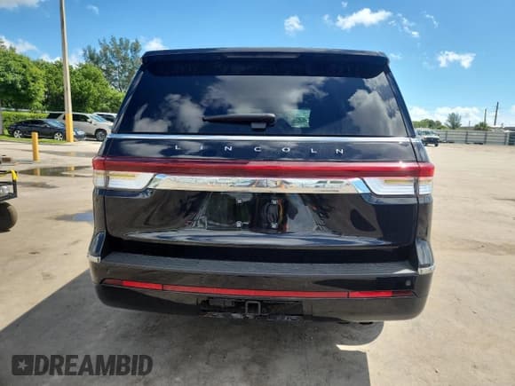 ✅ 2024 Lincoln Navigator Reserve • VIN: 5LMJJ2LG0REL20093 • Lot: 81874965. Wystawiony na Copart z przebiegiem 8 111 mil. Bezpłatny archiwum sprzedaży aukcyjnych z USA i szczegółowy raport historii pojazdu na DreamBid. Zdjęcie 6.