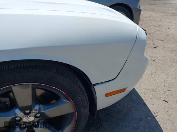 ✅ 2012 Dodge Challenger SXT • VIN: 2C3CDYAG5CH315201 • Lot: 42966307. Wystawiony na IAAI z przebiegiem 107 154 mil. Bezpłatny archiwum sprzedaży aukcyjnych z USA i szczegółowy raport historii pojazdu na DreamBid. Zdjęcie 19.