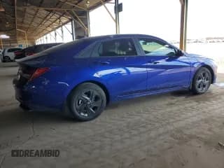 ✅ 2023 Hyundai Elantra Blue • VIN: KMHLM4AJ8PU042771 • Lot: 86103815. Listed on Copart with 32,100 mi. Free auction sales archive from the USA and detailed vehicle history report at DreamBid. Image 3.