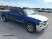 ✅ 2000 Chevrolet Silverado 1500 • VIN: 2GCEC19W3Y1137511 • Лот: 41449575. Опубликован ранее на IAAI с пробегом 309 743 миль. Бесплатный доступ к архиву аукционных продаж из США и подробный отчёт об истории автомобиля на DreamBid. Изображение 1.