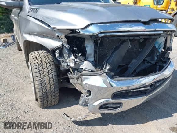 2020 Ram 1500 Big Horn с VIN 1C6SRFFT9LN167409, выставлен на аукционе IAAI как лот 43179343 с пробегом 107 510 миль миль и . История ставок и продаж доступна на DreamBid. Изображение 6.