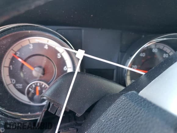 ✅ 2015 Dodge Grand Caravan SXT • VIN: 2C4RDGCG5FR523249 • Lot: 91376065. Wystawiony na Copart z przebiegiem Nie podano. Bezpłatny archiwum sprzedaży aukcyjnych z USA i szczegółowy raport historii pojazdu na DreamBid. Zdjęcie 9.