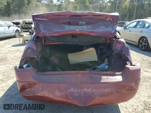 2006 Chevrolet Malibu 0LT z VIN 1G1ZT51F26F203064, wystawiony jako Copart lot #77491144 z przebiegiem 319 341 mil mil oraz Szkoda całkowita • Salvage title. Historia ofert i sprzedaży dostępna na DreamBid. Obrazek 6.