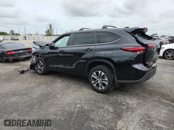 ✅ 2023 Toyota Highlander Hybrid XLE • VIN: 5TDKARAH5PS525741 • Лот: 59662715. Опубликован ранее на Copart с пробегом Не указан. Бесплатный доступ к архиву аукционных продаж из США и подробный отчёт об истории автомобиля на DreamBid. Изображение 2.