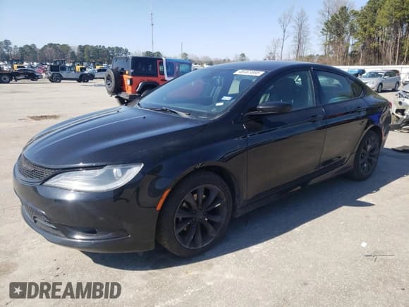 ✅ 2016 Chrysler 200 S • VIN: 1C3CCCBB0GN128003 • Lot: 46461895. Wystawiony na Copart z przebiegiem 156 798 mil. Bezpłatny archiwum sprzedaży aukcyjnych z USA i szczegółowy raport historii pojazdu na DreamBid. Zdjęcie 1.