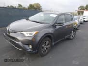 ✅ 2018 Toyota RAV4 XLE • VIN: JTMRFREV5JJ241482 • Лот: 43486718. Опубликован ранее на IAAI с пробегом 34 423 миль. Бесплатный доступ к архиву аукционных продаж из США и подробный отчёт об истории автомобиля на DreamBid. Изображение 2.
