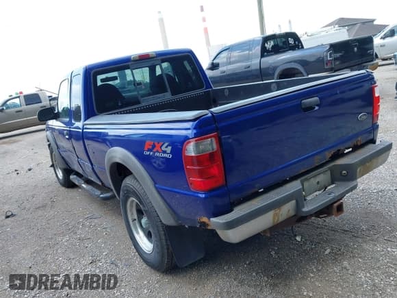 ✅ 2003 Ford Ranger XL Fleet • VIN: 1FTZR45E53PA19339 • Lot: 42600946. Wystawiony na IAAI z przebiegiem 227 559 mil. Bezpłatny archiwum sprzedaży aukcyjnych z USA i szczegółowy raport historii pojazdu na DreamBid. Zdjęcie 3.