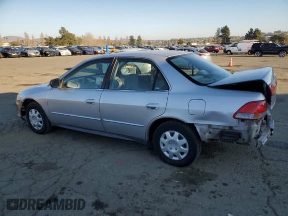 ✅ 2002 Honda Accord VP • VIN: 1HGCF866X2A054524 • Lot: 88999345. Wystawiony na Copart z przebiegiem 199 811 mil. Bezpłatny archiwum sprzedaży aukcyjnych z USA i szczegółowy raport historii pojazdu na DreamBid. Zdjęcie 2.