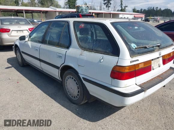 ✅ 1991 Honda Accord LX • VIN: 1HGCB9850MA023078 • Lot: 42783150. Listed on IAAI with 183,035 mi. Free auction sales archive from the USA and detailed vehicle history report at DreamBid. Image 3.