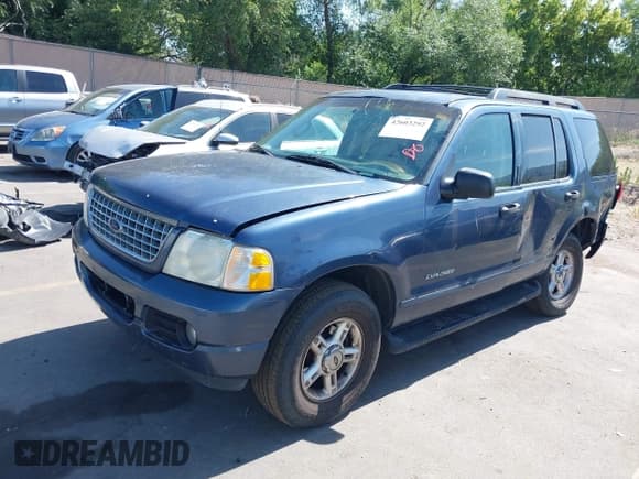 ✅ 2005 Ford Explorer XLT • VIN: 1FMZU63K65UA11317 • Lot: 42603292. Listed on IAAI with 218,625 mi. Free auction sales archive from the USA and detailed vehicle history report at DreamBid. Image 2.