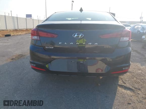✅ 2019 Hyundai Elantra SEL • VIN: 5NPD84LF6KH419543 • Lot: 43511012. Listed on IAAI with 109,310 mi. Free auction sales archive from the USA and detailed vehicle history report at DreamBid. Image 15.