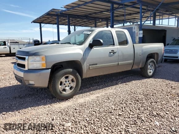 ✅ 2008 Chevrolet Silverado 1500 2LT • VIN: 2GCEC19Y381226500 • Lot: 45976675. Wystawiony na Copart z przebiegiem 174 233 mil. Bezpłatny archiwum sprzedaży aukcyjnych z USA i szczegółowy raport historii pojazdu na DreamBid. Zdjęcie 1.