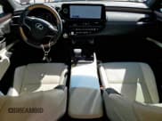 ✅ 2025 Lexus ES 300h Ultra Luxury • VIN: 58AFA1C12SU058645 • Lot: 86185265. Listed on Copart with 5,634 mi. Free auction sales archive from the USA and detailed vehicle history report at DreamBid. Image 8.