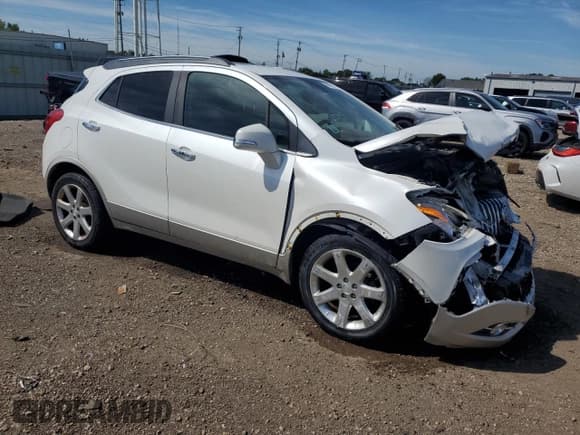 ✅ 2015 Buick Encore Leather • VIN: KL4CJCSB2FB210178 • Lot: 70424365. Wystawiony na Copart z przebiegiem 94 148 mil. Bezpłatny archiwum sprzedaży aukcyjnych z USA i szczegółowy raport historii pojazdu na DreamBid. Zdjęcie 4.