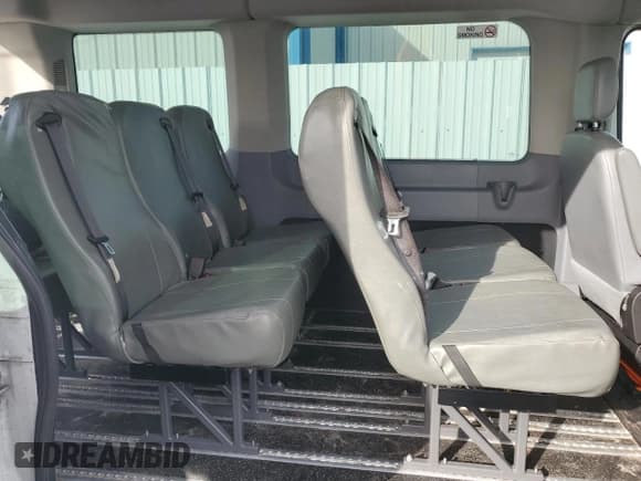 ✅ 2016 Ford Transit XL • VIN: 1FMZK1CM2GKA66128 • Lot: 85919464. Wystawiony na Copart z przebiegiem 124 449 mil. Bezpłatny archiwum sprzedaży aukcyjnych z USA i szczegółowy raport historii pojazdu na DreamBid. Zdjęcie 11.