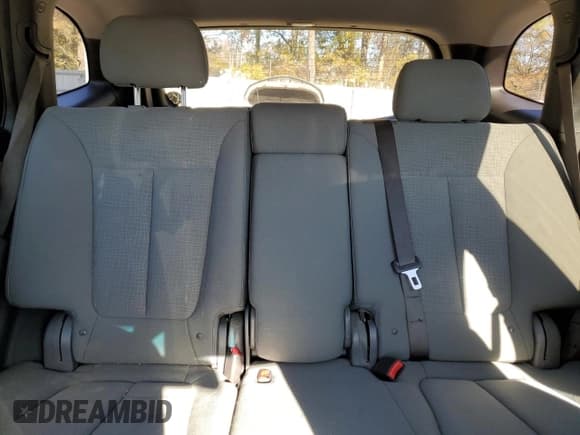 ✅ 2012 Hyundai Santa Fe GLS • VIN: 5XYZG4AG1CG154401 • Lot: 82873394. Listed on Copart with 267,184 mi. Free auction sales archive from the USA and detailed vehicle history report at DreamBid. Image 10.