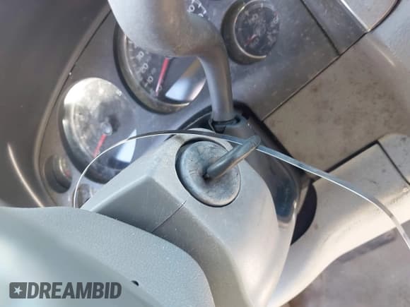 ✅ 2007 Chevrolet Tahoe LT • VIN: 1GNFK13037R100001 • Лот: 43585790. Опубликован ранее на IAAI с пробегом 196 067 миль. Бесплатный доступ к архиву аукционных продаж из США и подробный отчёт об истории автомобиля на DreamBid. Изображение 11.