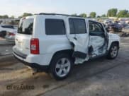 ✅ 2016 Jeep Patriot Latitude • VIN: 1C4NJPFAXGD794486 • Lot: 65077225. Wystawiony na Copart z przebiegiem 99 797 mil. Bezpłatny archiwum sprzedaży aukcyjnych z USA i szczegółowy raport historii pojazdu na DreamBid. Zdjęcie 3.