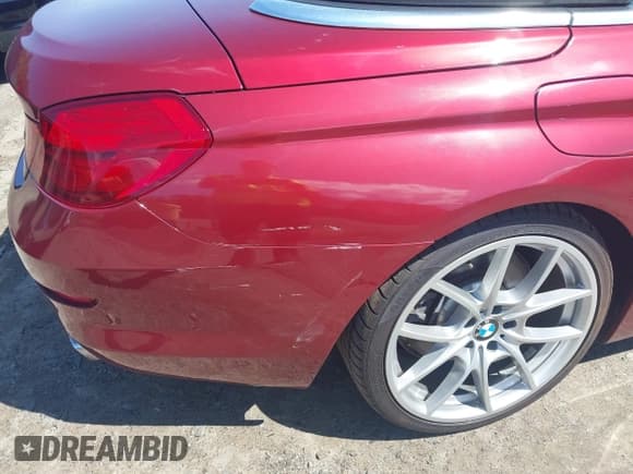 ✅ 2012 BMW 6 Series 650i • VIN: WBALZ3C5XCC397339 • Lot: 39710830. Wystawiony na IAAI z przebiegiem 59 467 mil. Bezpłatny archiwum sprzedaży aukcyjnych z USA i szczegółowy raport historii pojazdu na DreamBid. Zdjęcie 12.