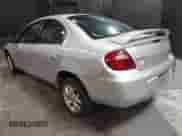 2005 Dodge Neon SXT z VIN 1B3ES56C85D257813, wystawiony jako IAAI lot #42001891 z przebiegiem 200 689 mil mil oraz . Historia ofert i sprzedaży dostępna na DreamBid. Obrazek 3.