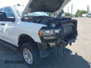 ✅ 2023 Ram 2500 Tradesman • VIN: 3C6UR5CJ5PG558514 • Lot: 43260300. Wystawiony na IAAI z przebiegiem 26 824 mil. Bezpłatny archiwum sprzedaży aukcyjnych z USA i szczegółowy raport historii pojazdu na DreamBid. Zdjęcie 18.