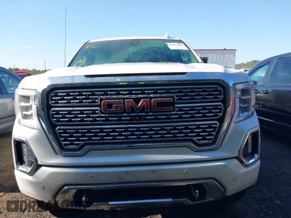 ✅ 2021 GMC Sierra 1500 Denali • VIN: 3GTU9FET8MG218895 • Лот: 43187288. Опубликован ранее на IAAI с пробегом 83 326 миль. Бесплатный доступ к архиву аукционных продаж из США и подробный отчёт об истории автомобиля на DreamBid. Изображение 13.