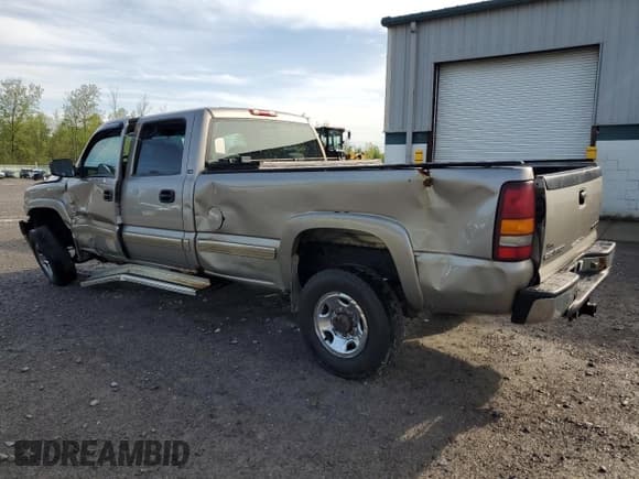 ✅ 2001 Chevrolet Silverado 2500HD LS • VIN: 1GCHC23G51F185241 • Lot: 57222815. Wystawiony na Copart z przebiegiem 144 007 mil. Bezpłatny archiwum sprzedaży aukcyjnych z USA i szczegółowy raport historii pojazdu na DreamBid. Zdjęcie 2.