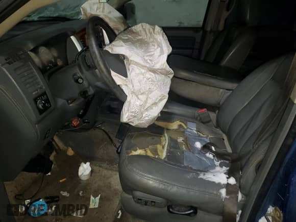 2006 Dodge 3500 SLT z VIN 3D7LX38C96G187872, wystawiony jako Copart lot #44770205 z przebiegiem Nie podano mil oraz Szkoda całkowita • Salvage title. Historia ofert i sprzedaży dostępna na DreamBid. Obrazek 7.