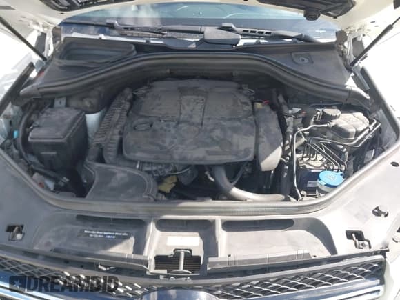 ✅ 2016 Mercedes-Benz GLE 350 • VIN: 4JGDA5HB2GA778026 • Lot: 43802183. Wystawiony na IAAI z przebiegiem 155 325 mil. Bezpłatny archiwum sprzedaży aukcyjnych z USA i szczegółowy raport historii pojazdu na DreamBid. Zdjęcie 10.