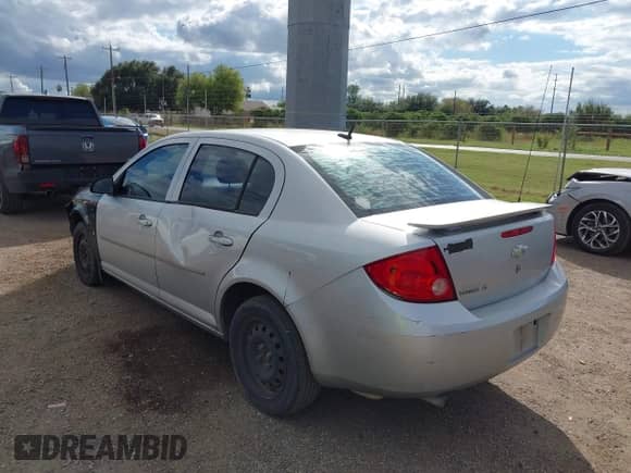 2009 Chevrolet Cobalt 1LT with VIN 1G1AT58HX97256923, listed as a IAAI auction lot 43449902 with 166,083 mi miles and . Bid and sale history available at DreamBid. Image 3.