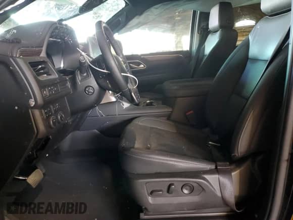 2024 Chevrolet Tahoe LT z VIN 1GNSKNKD9RR116359, wystawiony jako Copart lot #80519004 z przebiegiem 10 275 mil mil oraz Szkoda całkowita • Salvage title. Historia ofert i sprzedaży dostępna na DreamBid. Obrazek 7.