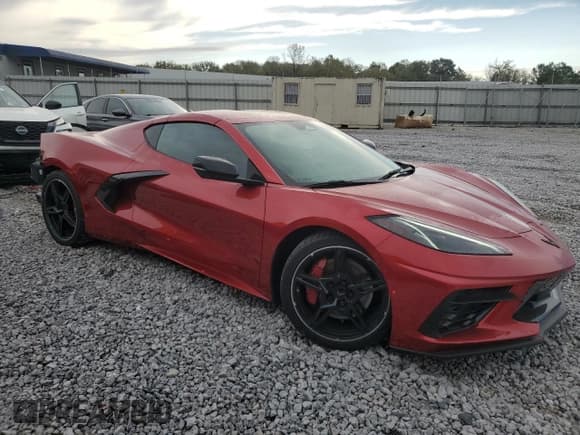 ✅ 2024 Chevrolet Corvette 1LT • VIN: 1G1YA2D43R5116696 • Lot: 87282755. Wystawiony na Copart z przebiegiem 6 060 mil. Bezpłatny archiwum sprzedaży aukcyjnych z USA i szczegółowy raport historii pojazdu na DreamBid. Zdjęcie 4.