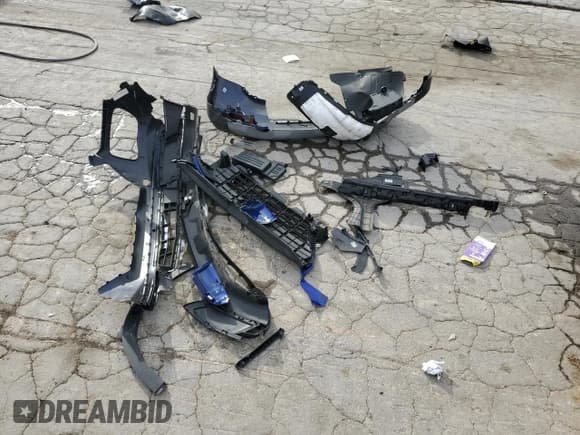 ✅ 2024 Hyundai Venue SEL • VIN: KMHRC8A30RU321852 • Lot: 50299165. Listed on Copart with 4,402 mi. Free auction sales archive from the USA and detailed vehicle history report at DreamBid. Image 13.