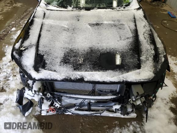 ✅ 2024 Volvo S90 Recharge Plug-In Hybrid Ultimate • VIN: LVYH60AF6RP411338 • Lot: 87608205. Listed on Copart with 833 mi. Free auction sales archive from the USA and detailed vehicle history report at DreamBid. Image 11.