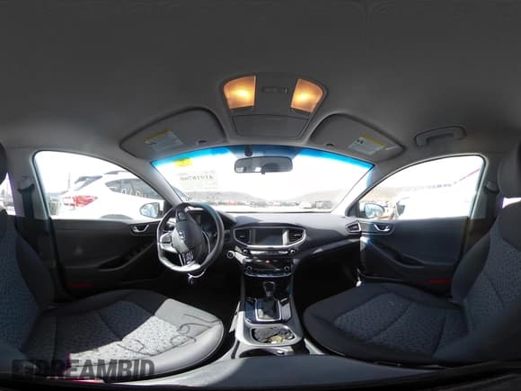 ✅ 2018 Hyundai Ioniq Blue • VIN: KMHC65LC2JU102551 • Lot: 41918760. Wystawiony na IAAI z przebiegiem 35 349 mil. Bezpłatny archiwum sprzedaży aukcyjnych z USA i szczegółowy raport historii pojazdu na DreamBid. Zdjęcie 18.