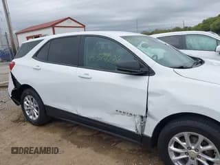 ✅ 2020 Chevrolet Equinox LS • VIN: 3GNAXHEV3LS689734 • Lot: 43374289. Wystawiony na IAAI z przebiegiem 131 550 mil. Bezpłatny archiwum sprzedaży aukcyjnych z USA i szczegółowy raport historii pojazdu na DreamBid. Zdjęcie 6.