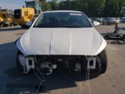 ✅ 2019 Hyundai Elantra SE • VIN: 5NPD74LF3KH490041 • Lot: 69196025. Listed on Copart with 94,807 mi. Free auction sales archive from the USA and detailed vehicle history report at DreamBid. Image 5.