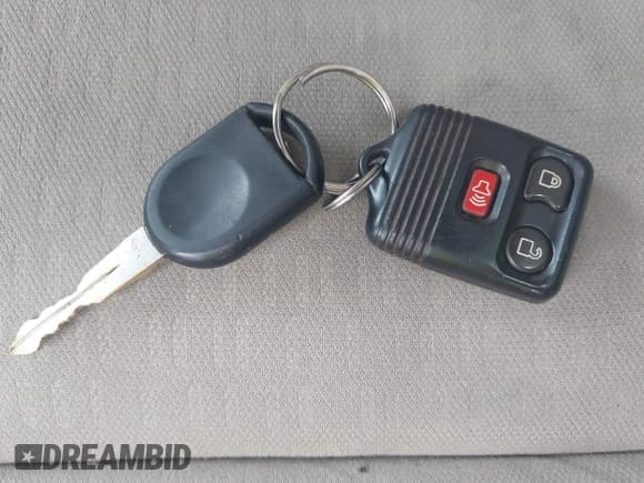 ✅ 2012 Ford Expedition Max King Ranch • VIN: 1FMJK1H57CEF11647 • Лот: 42079068. Опубликован ранее на IAAI с пробегом 154 388 миль. Бесплатный доступ к архиву аукционных продаж из США и подробный отчёт об истории автомобиля на DreamBid. Изображение 11.