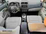 2017 Mitsubishi Outlander ES с VIN JA4AP3AU3HZ026578, выставлен на аукционе Copart как лот 82270955 с пробегом 170 673 миль миль и Списание • Salvage title. История ставок и продаж доступна на DreamBid. Изображение 8.