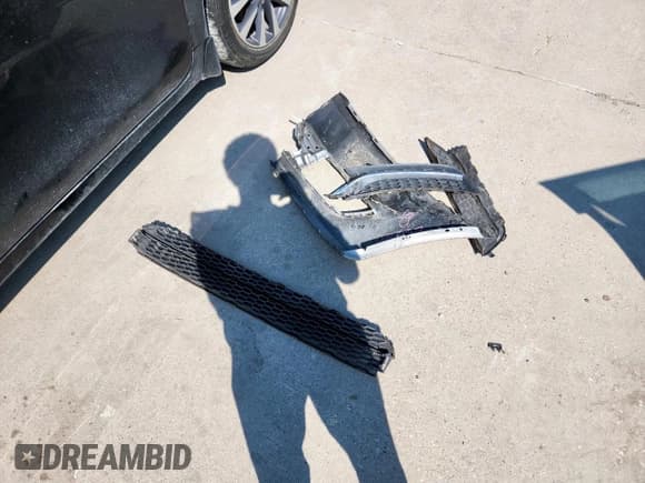 ✅ 2012 Volkswagen Passat S • VIN: 1VWAH7A34CC064749 • Лот: 68156095. Опубликован ранее на Copart с пробегом 177 879 миль. Бесплатный доступ к архиву аукционных продаж из США и подробный отчёт об истории автомобиля на DreamBid. Изображение 12.