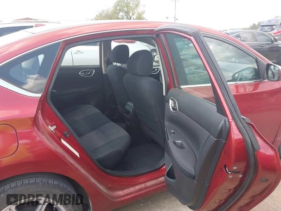 ✅ 2015 Nissan Sentra S • VIN: 3N1AB7AP1FY272125 • Лот: 43228469. Опубликован ранее на IAAI с пробегом 137 535 миль. Бесплатный доступ к архиву аукционных продаж из США и подробный отчёт об истории автомобиля на DreamBid. Изображение 8.