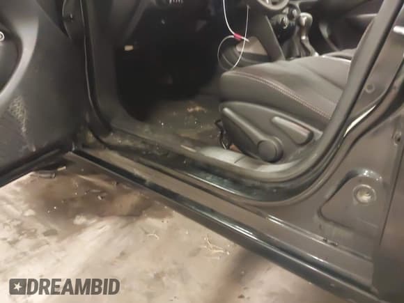 ✅ 2014 Dodge Dart SXT • VIN: 1C3CDFBB2ED743797 • Lot: 43019066. Wystawiony na IAAI z przebiegiem 88 673 mil. Bezpłatny archiwum sprzedaży aukcyjnych z USA i szczegółowy raport historii pojazdu na DreamBid. Zdjęcie 6.