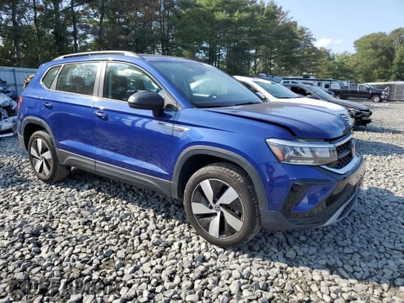 ✅ 2024 Volkswagen Taos S • VIN: 3VV8X7B2XRM008477 • Лот: 72102635. Опубликован ранее на Copart с пробегом 29 673 миль. Бесплатный доступ к архиву аукционных продаж из США и подробный отчёт об истории автомобиля на DreamBid. Изображение 4.