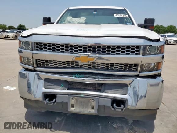 ✅ 2019 Chevrolet Silverado 2500HD Work Truck • VIN: 2GB2CREGXK1205895 • Лот: 63804275. Опубликован ранее на Copart с пробегом 108 520 миль. Бесплатный доступ к архиву аукционных продаж из США и подробный отчёт об истории автомобиля на DreamBid. Изображение 5.