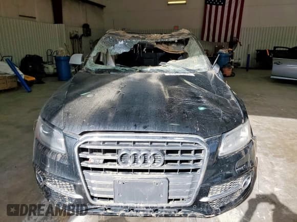 ✅ 2015 Audi SQ5 Premium Plus • VIN: WA1CGAFP7FA069736 • Lot: 61418265. Listed on Copart with Not provided. Free auction sales archive from the USA and detailed vehicle history report at DreamBid. Image 5.