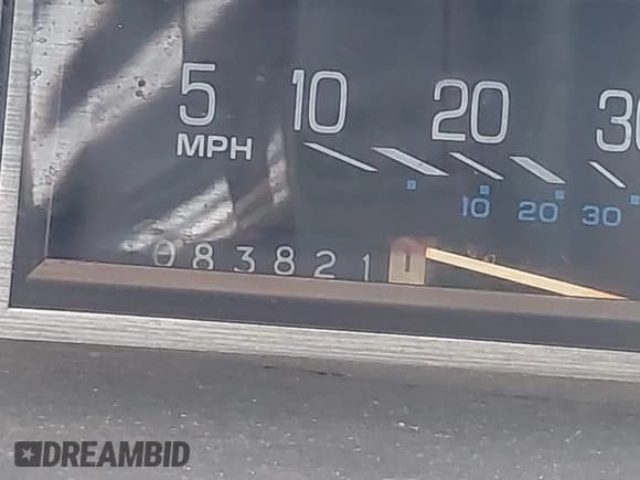 ✅ 1989 Oldsmobile Delta • VIN: 1G3HY54CXKW375911 • Lot: 43785017. Wystawiony na IAAI z przebiegiem 83 821 mil. Bezpłatny archiwum sprzedaży aukcyjnych z USA i szczegółowy raport historii pojazdu na DreamBid. Zdjęcie 13.